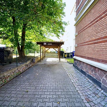 Edler Wohnraum Noble Stadtoase Mit Boxspringbett, Kaffeevollautomat & Parkplatz Zwickau Exterior photo